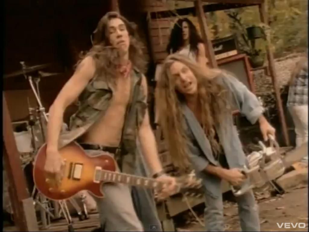 Chainsaw usage in Rock & Roll music